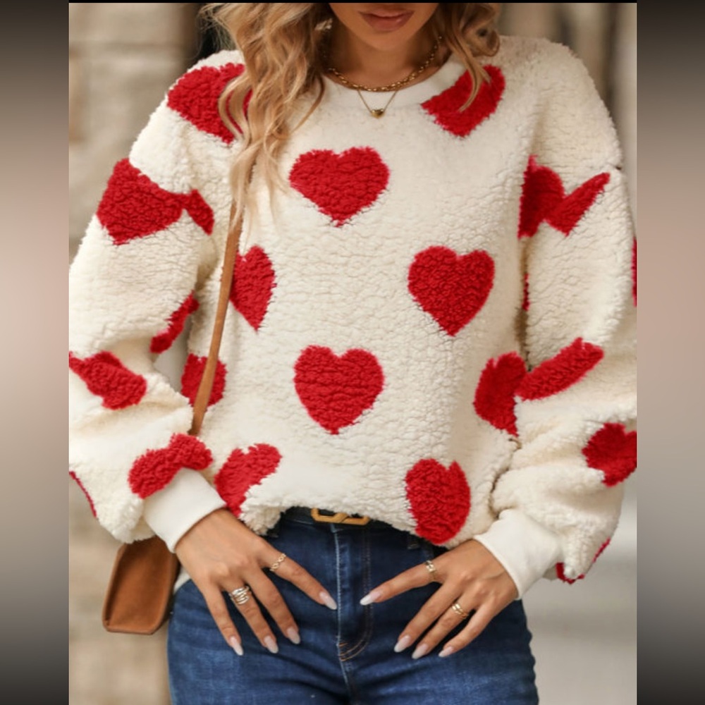 Cozy Red Heart Cream Colored Sweatshirt Sweater XL New